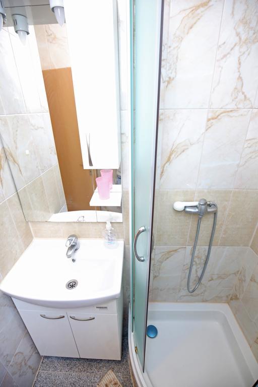 Apartments Tina P Vir Ngoại thất bức ảnh