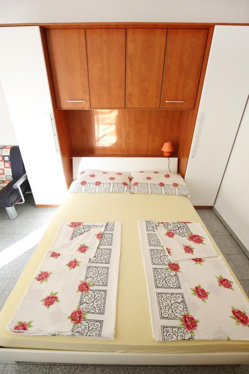Apartments Tina P Vir Ngoại thất bức ảnh
