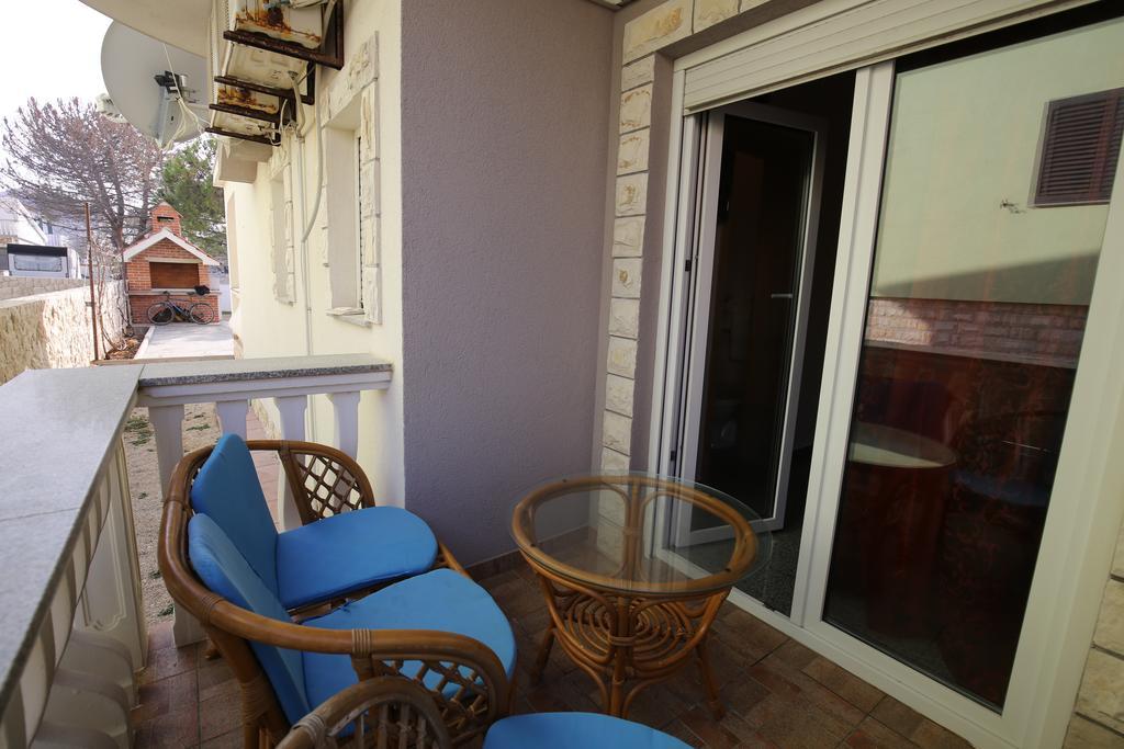 Apartments Tina P Vir Ngoại thất bức ảnh