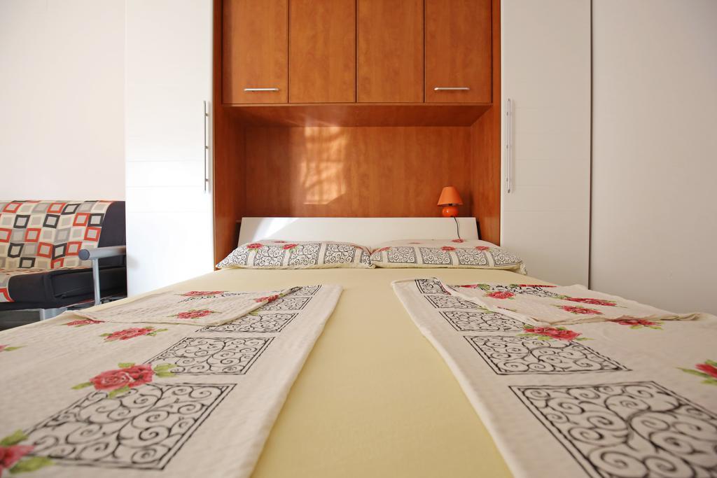 Apartments Tina P Vir Ngoại thất bức ảnh