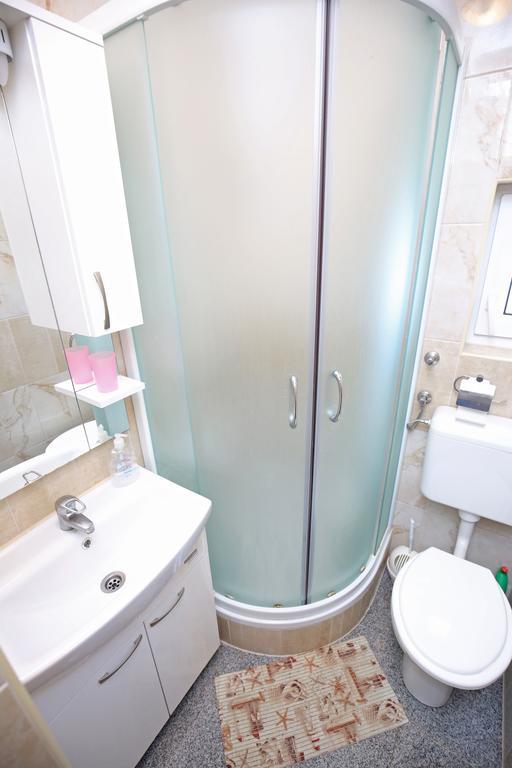 Apartments Tina P Vir Ngoại thất bức ảnh