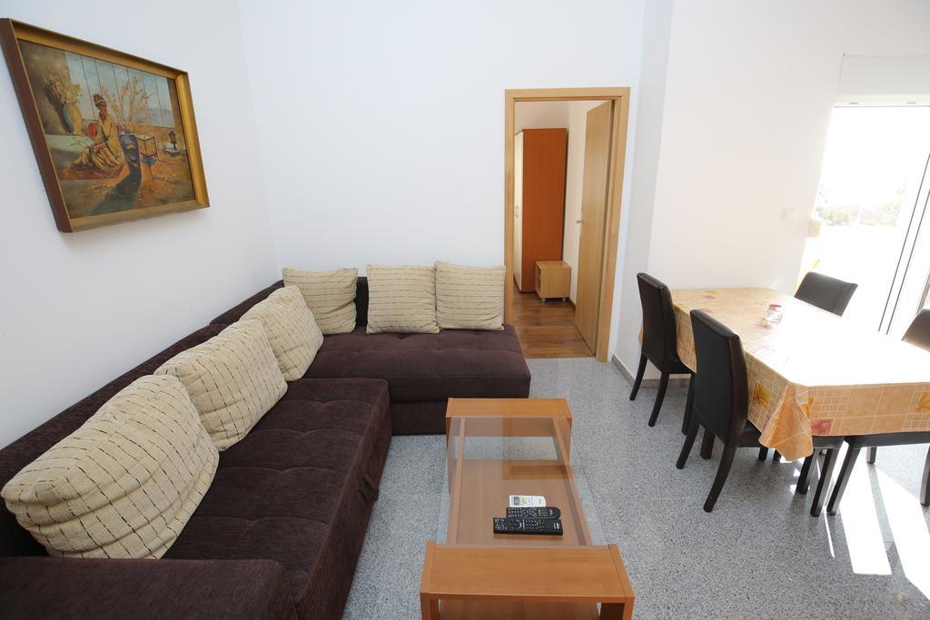 Apartments Tina P Vir Ngoại thất bức ảnh
