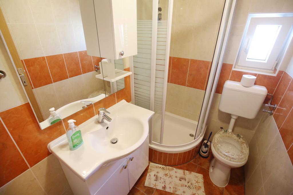 Apartments Tina P Vir Ngoại thất bức ảnh
