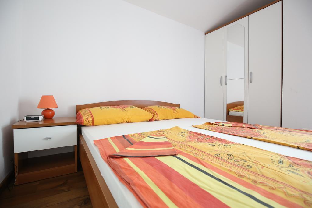 Apartments Tina P Vir Ngoại thất bức ảnh