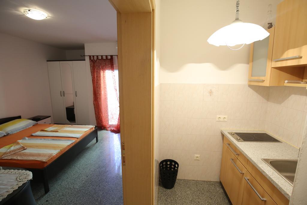 Apartments Tina P Vir Ngoại thất bức ảnh