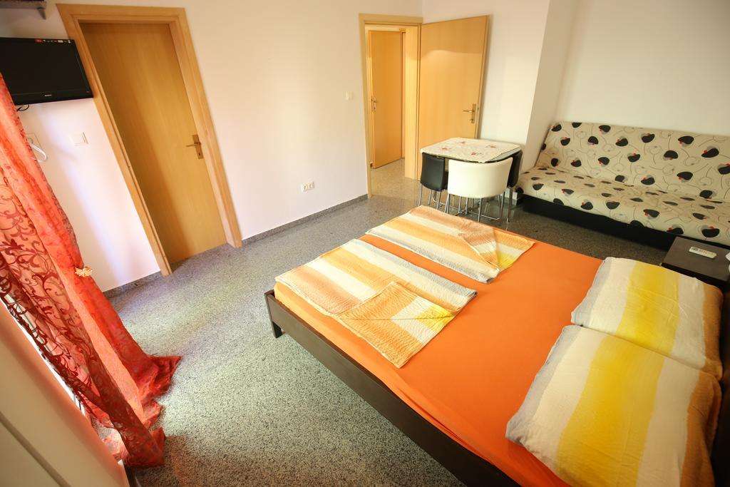 Apartments Tina P Vir Ngoại thất bức ảnh