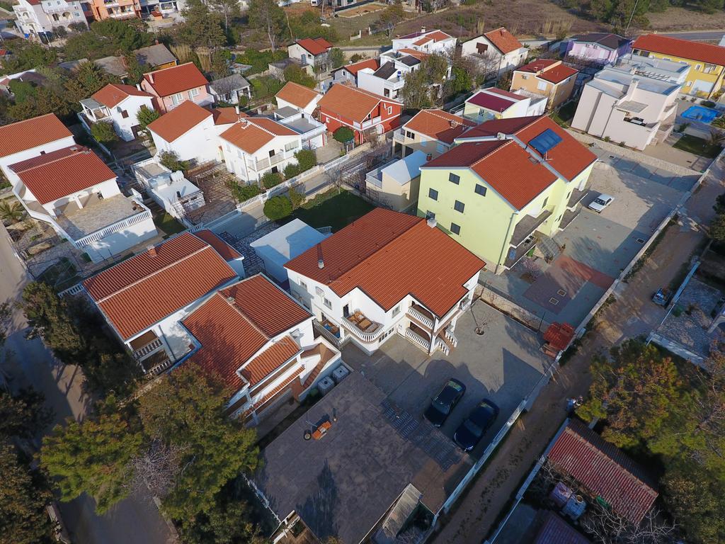 Apartments Tina P Vir Ngoại thất bức ảnh