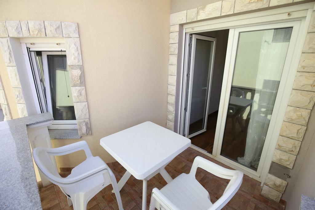 Apartments Tina P Vir Ngoại thất bức ảnh