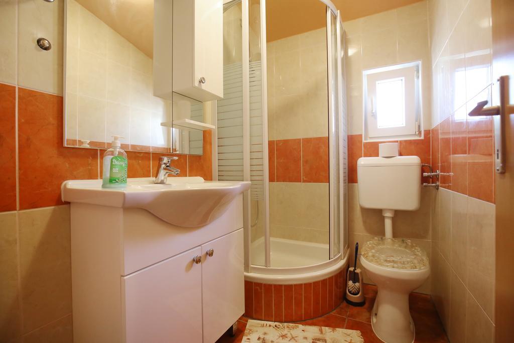 Apartments Tina P Vir Ngoại thất bức ảnh