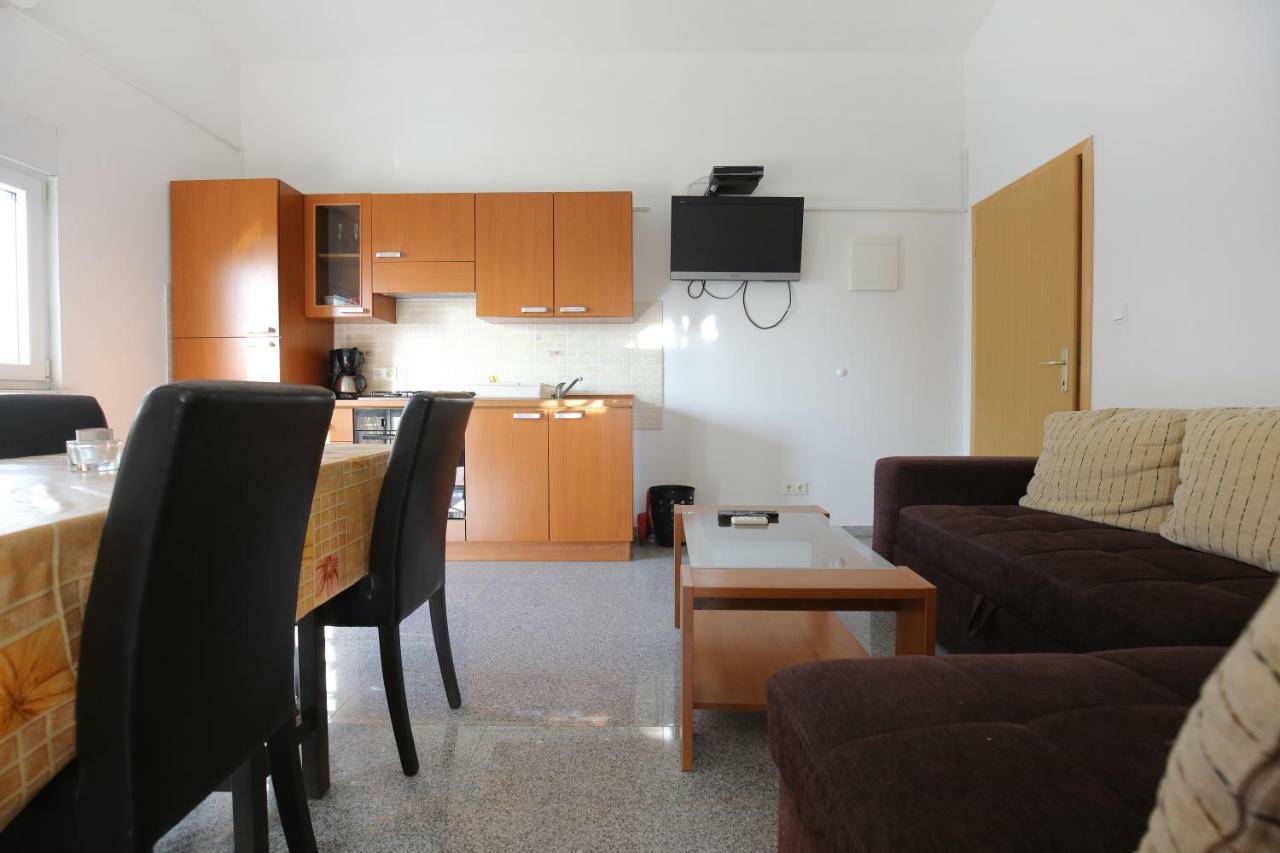 Apartments Tina P Vir Ngoại thất bức ảnh